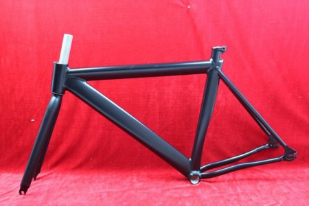 CADRE LEADER 725 229€